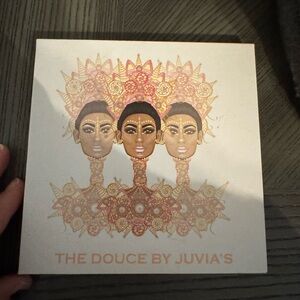 Juvia's Place The Douce Palette with Artistic Design